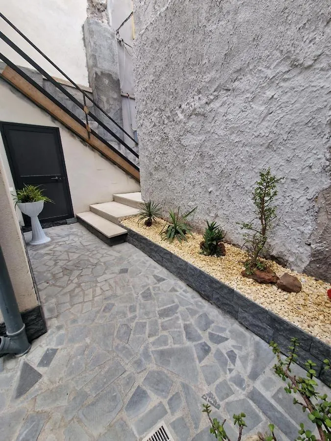 Black & White Catania Holiday home