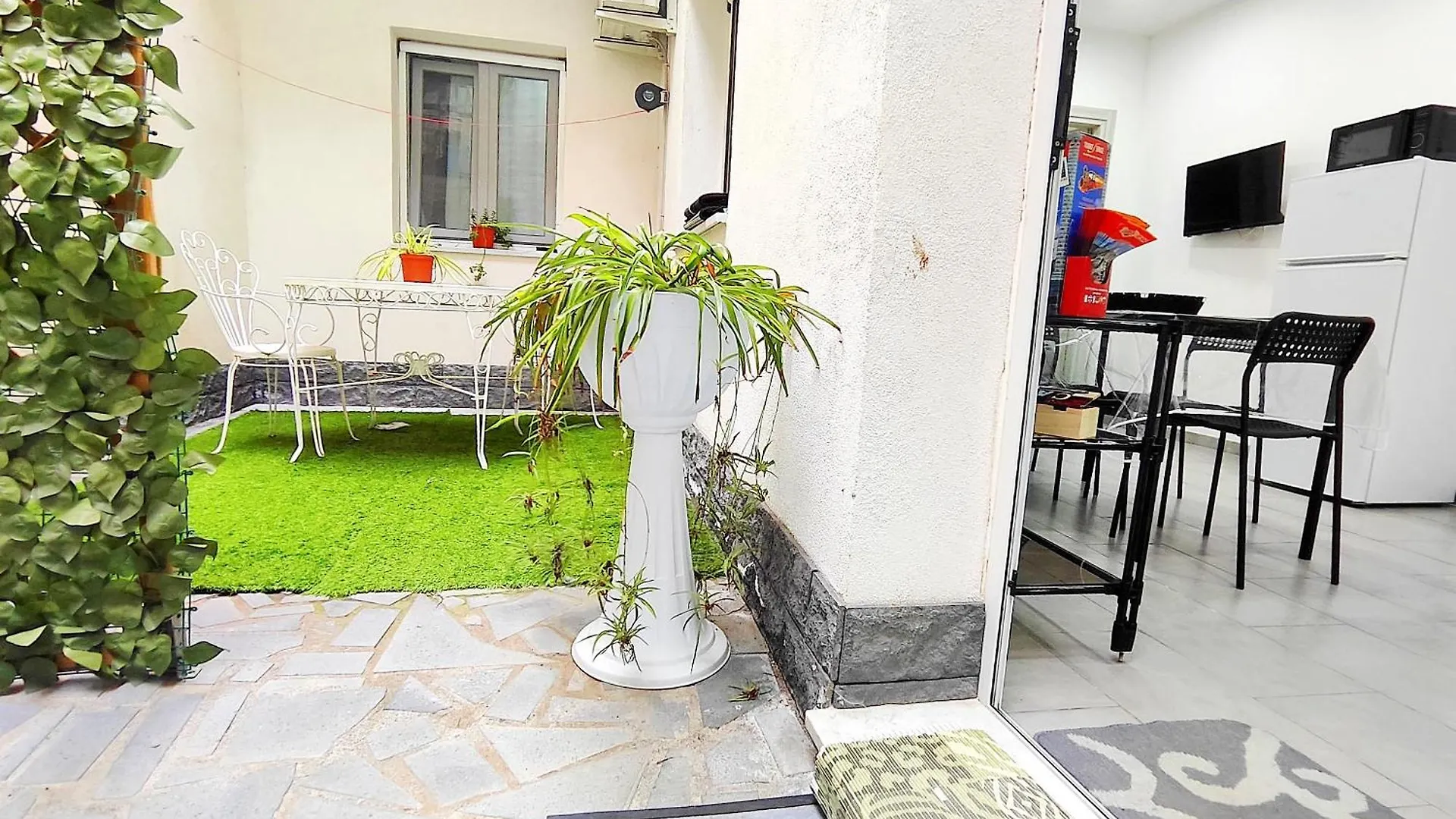 Black & White Catania Holiday home
